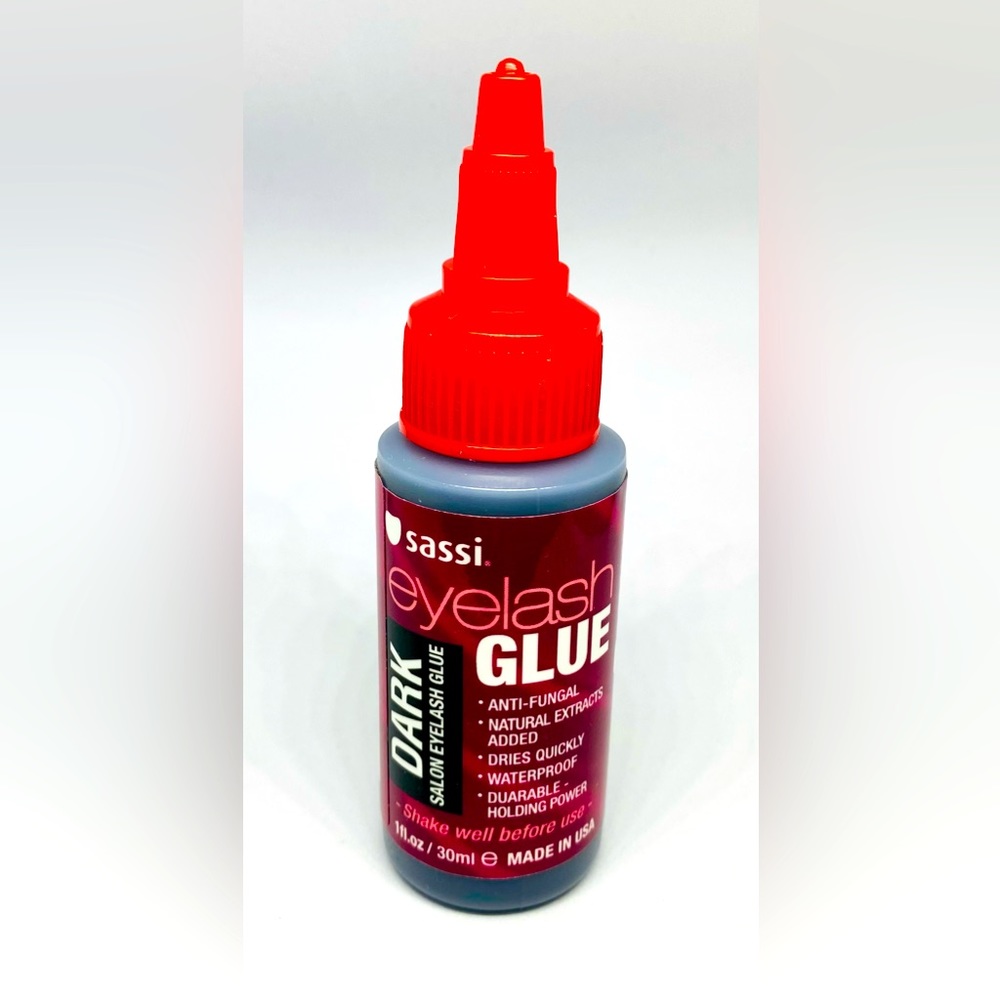 Sassi eyelash glue dark salon eyelash glue made in USA 1 Fl.Oz brand new